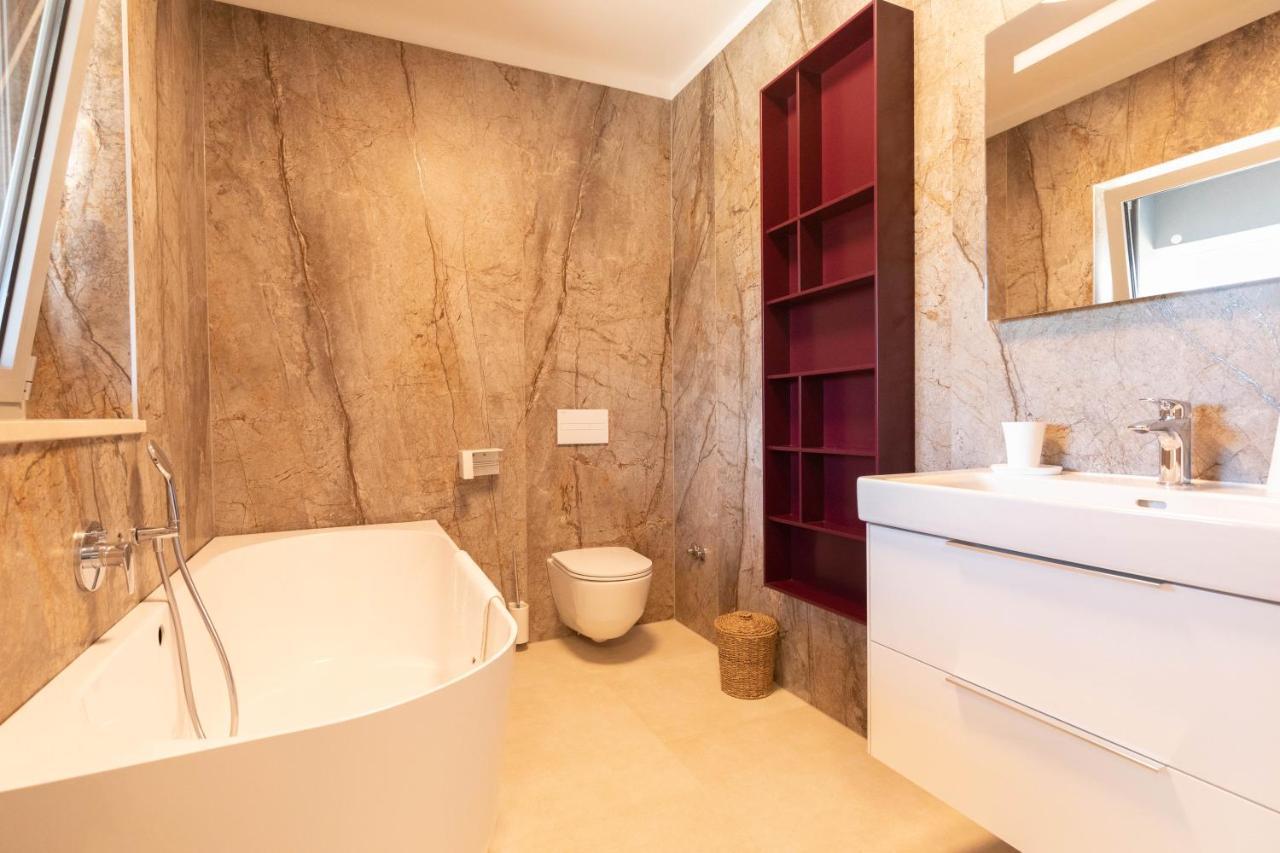 Luxury House Natanel Villa Škrip Buitenkant foto